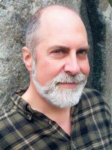 Derrière les livres : Pleins feux sur Matt Forrest Esenwine